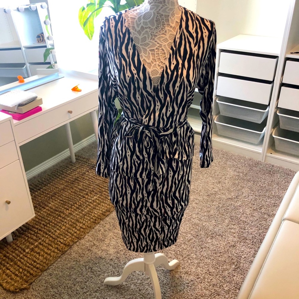 H&M wrap top and skirt animal print spring